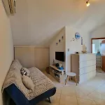 Pine Tree Dalmatia Apartman