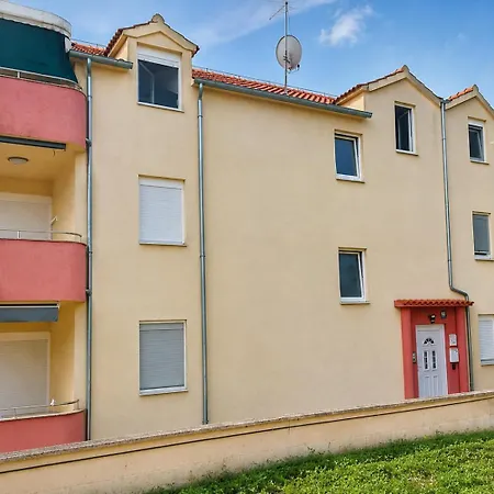 Apartamento Pine Tree Dalmatia *